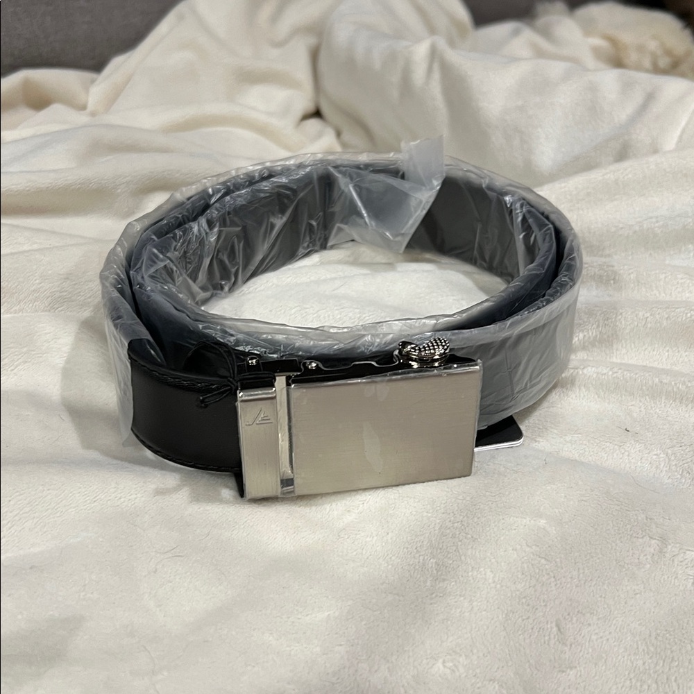 Mission Holeless Black Leather Belt with Silver Buckle